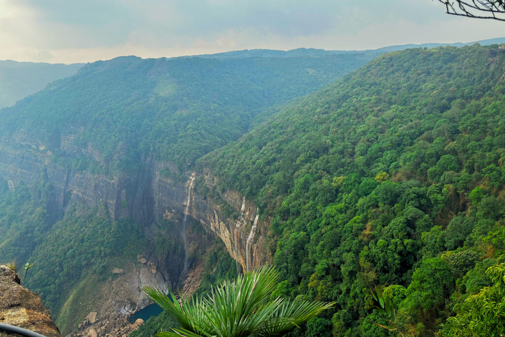 Nohkalikai Falls